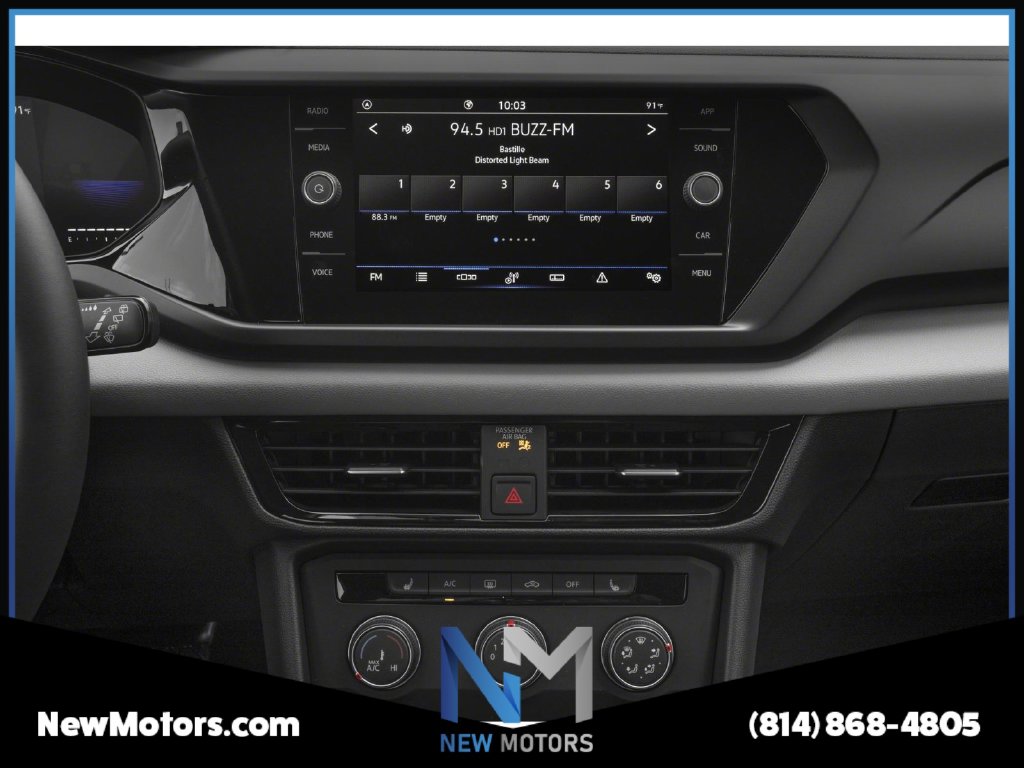 2023 Volkswagen Taos photo 8 of 11