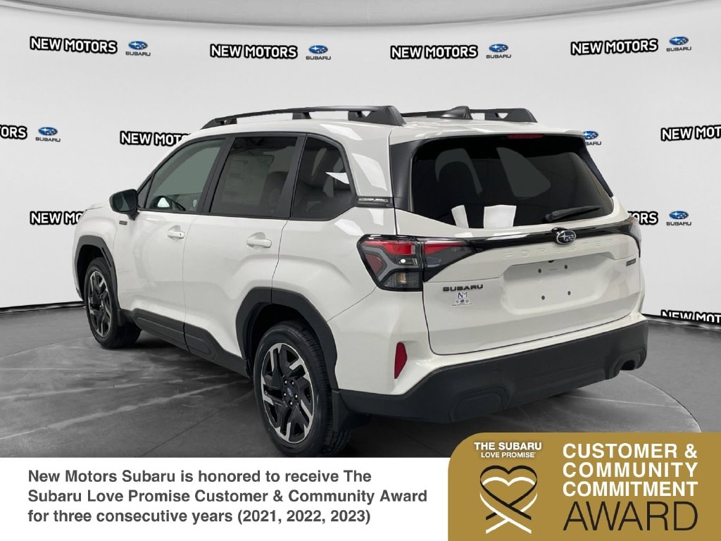 2026 Subaru Forester photo 2 of 16
