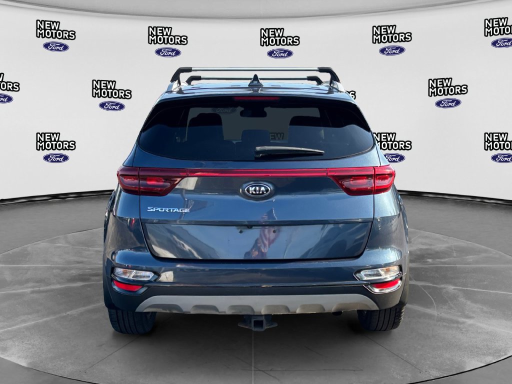 2021 Kia Sportage photo 4 of 16