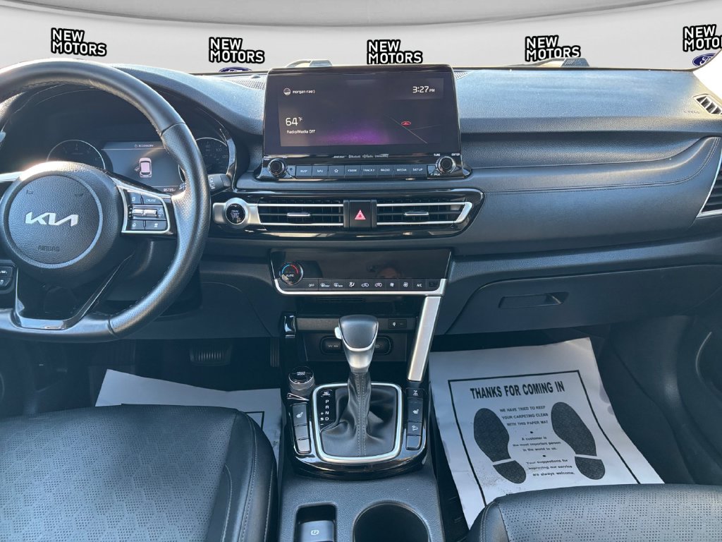 2022 Kia Seltos photo 11 of 16