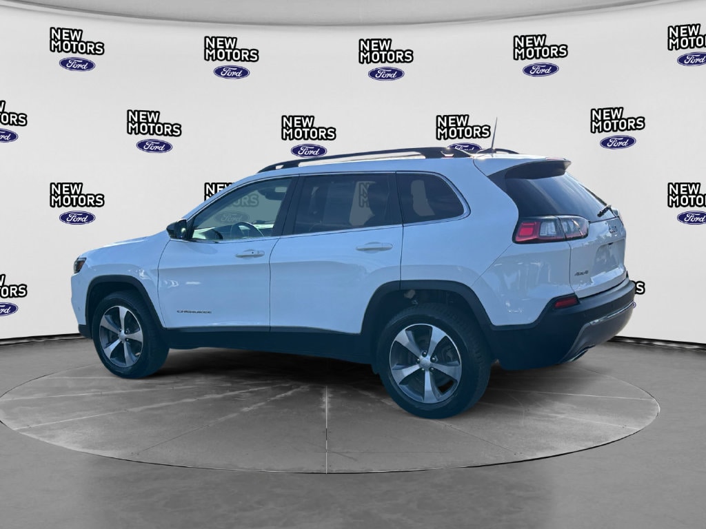 2022 Jeep Cherokee photo 3 of 16