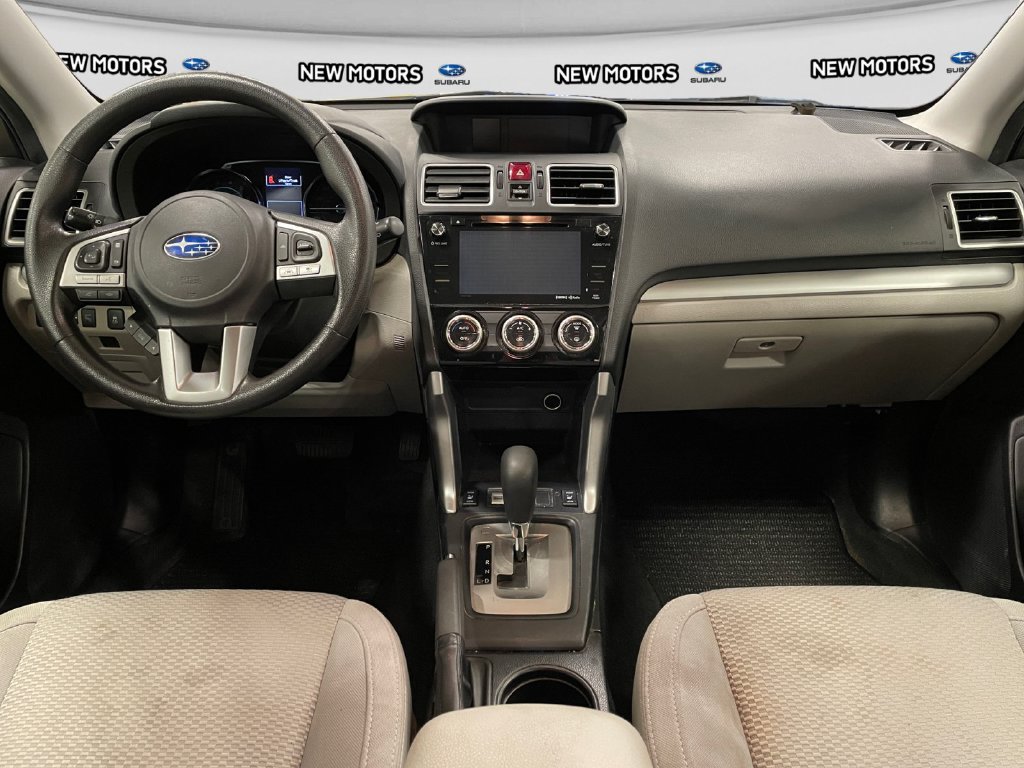 2018 Subaru Forester photo 10 of 16