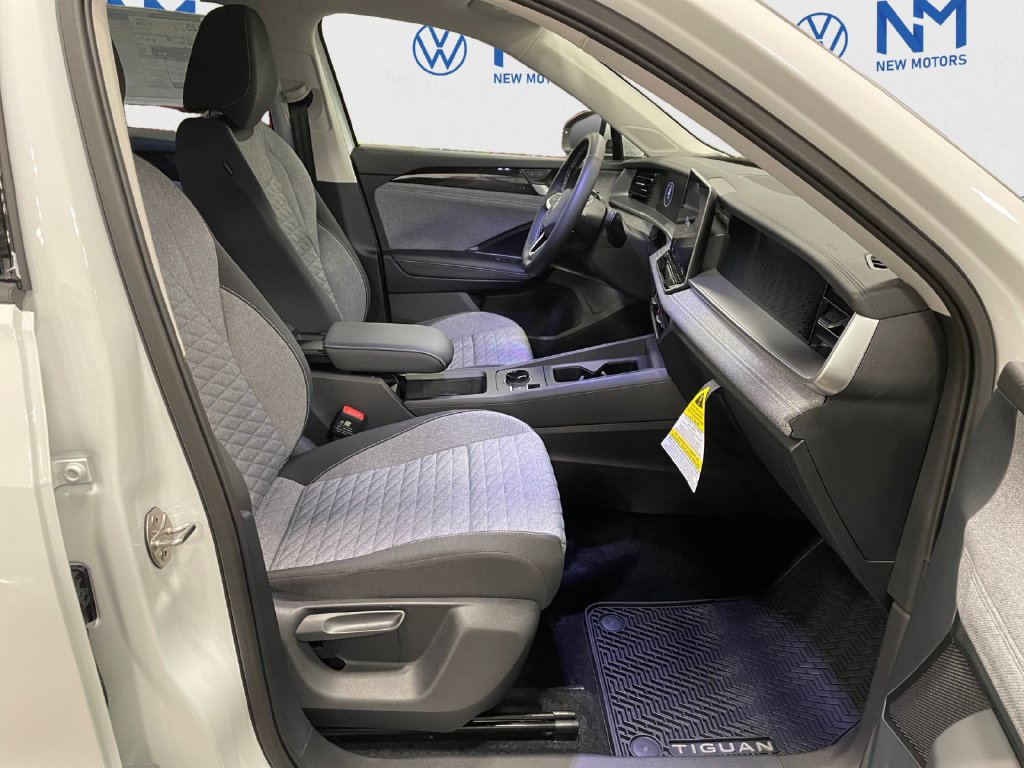 2026 Volkswagen Tiguan photo 15 of 15