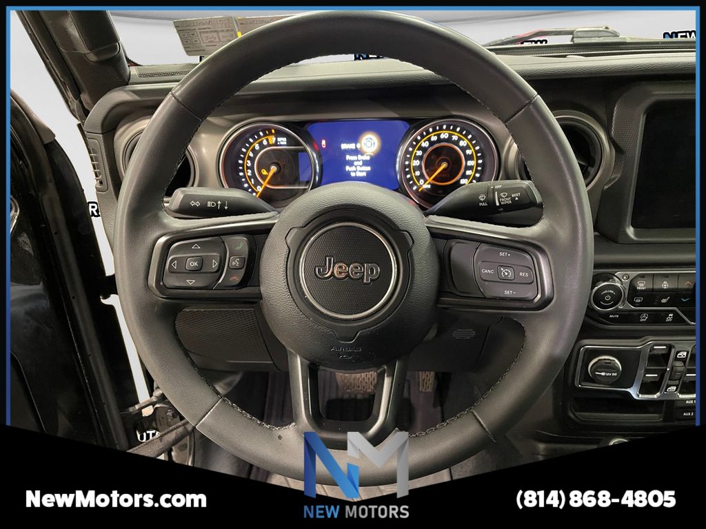 2023 Jeep Gladiator photo 12 of 15