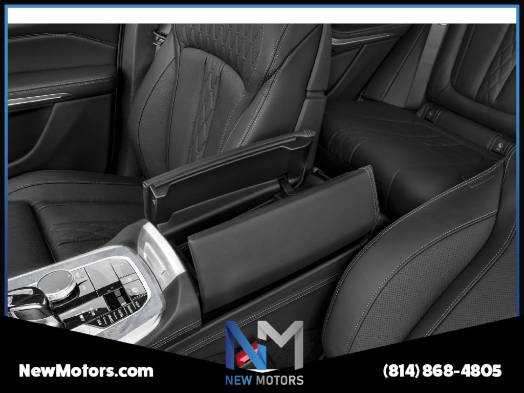 2022 BMW X5 photo 9 of 11