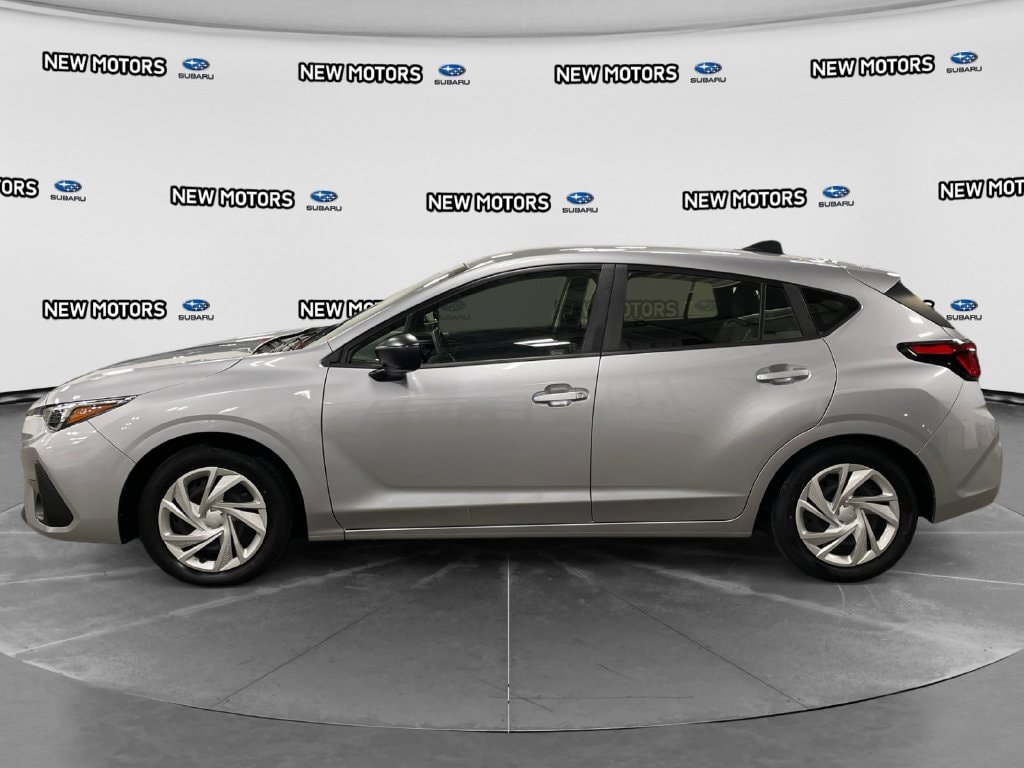 2024 Subaru Impreza photo 2 of 15