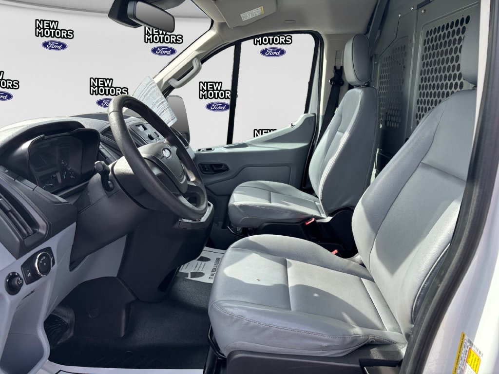 2017 Ford Transit-250 photo 10 of 15