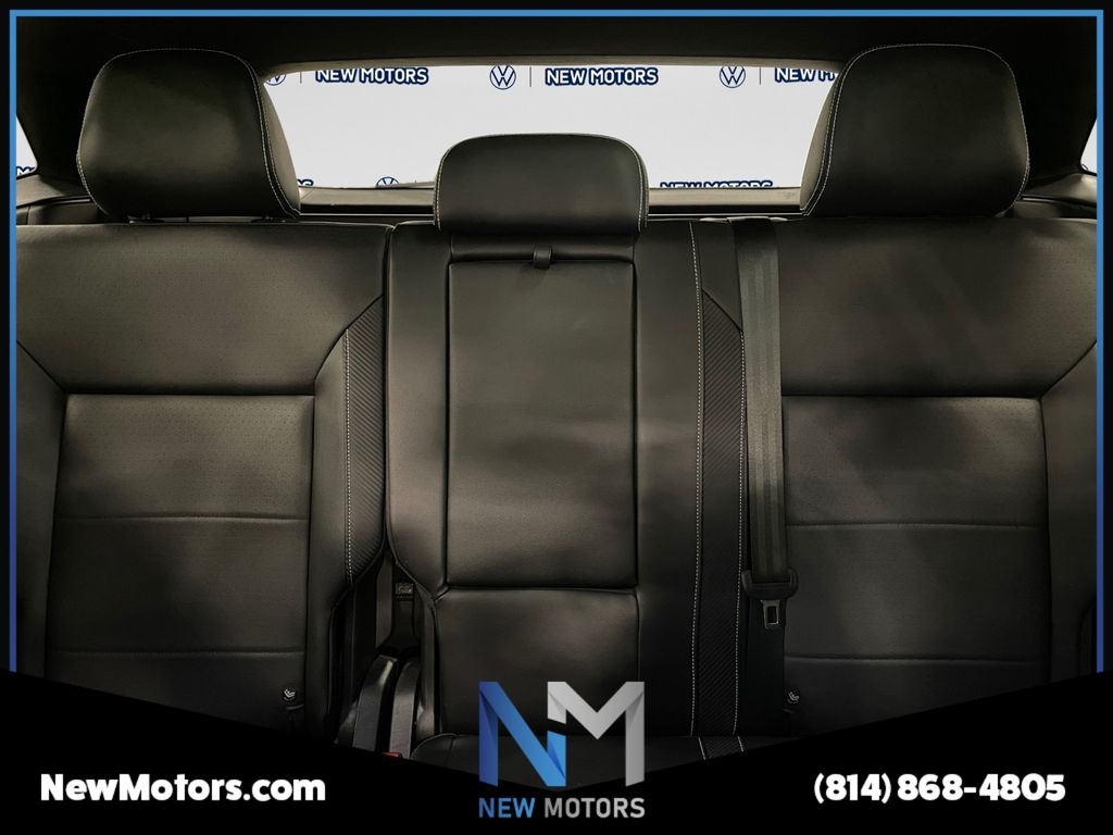 2021 Volkswagen Atlas Cross Sport 3.6L V6 SE w/Technology R-Line 4MOTION Pyrite Silver at New Motors