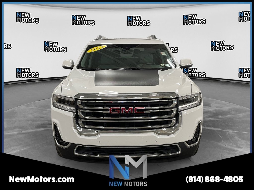 2023 GMC Acadia SLT Summit White at Auto Express Rt. 8