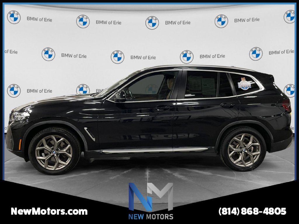 2022 BMW X3 photo 2 of 18