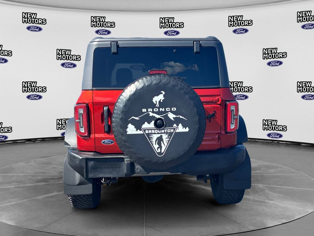 2022 Ford Bronco Outer Banks Advanced Chili Pepper Red at New Motors