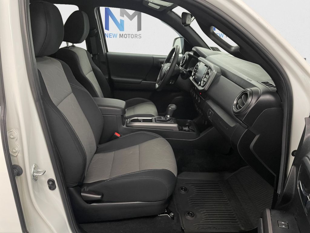 2022 Toyota Tacoma TRD Sport V6 White at Auto Express Rt. 8