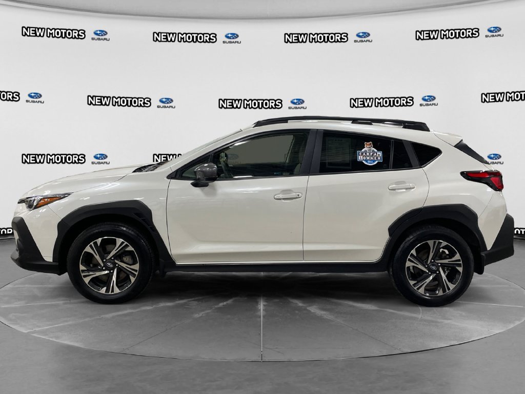 2024 Subaru Crosstrek photo 2 of 16