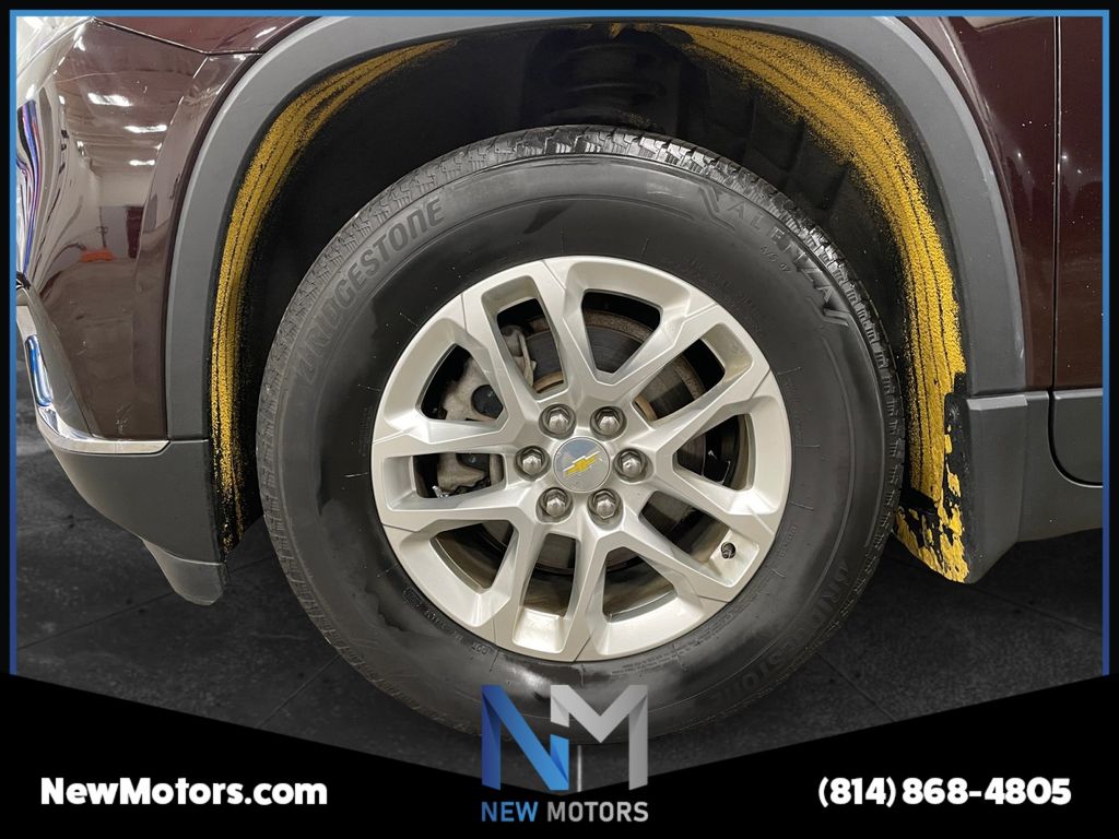 2020 Chevrolet Traverse LT Cloth w/1LT Black Cherry Metallic at Solomon Chevrolet