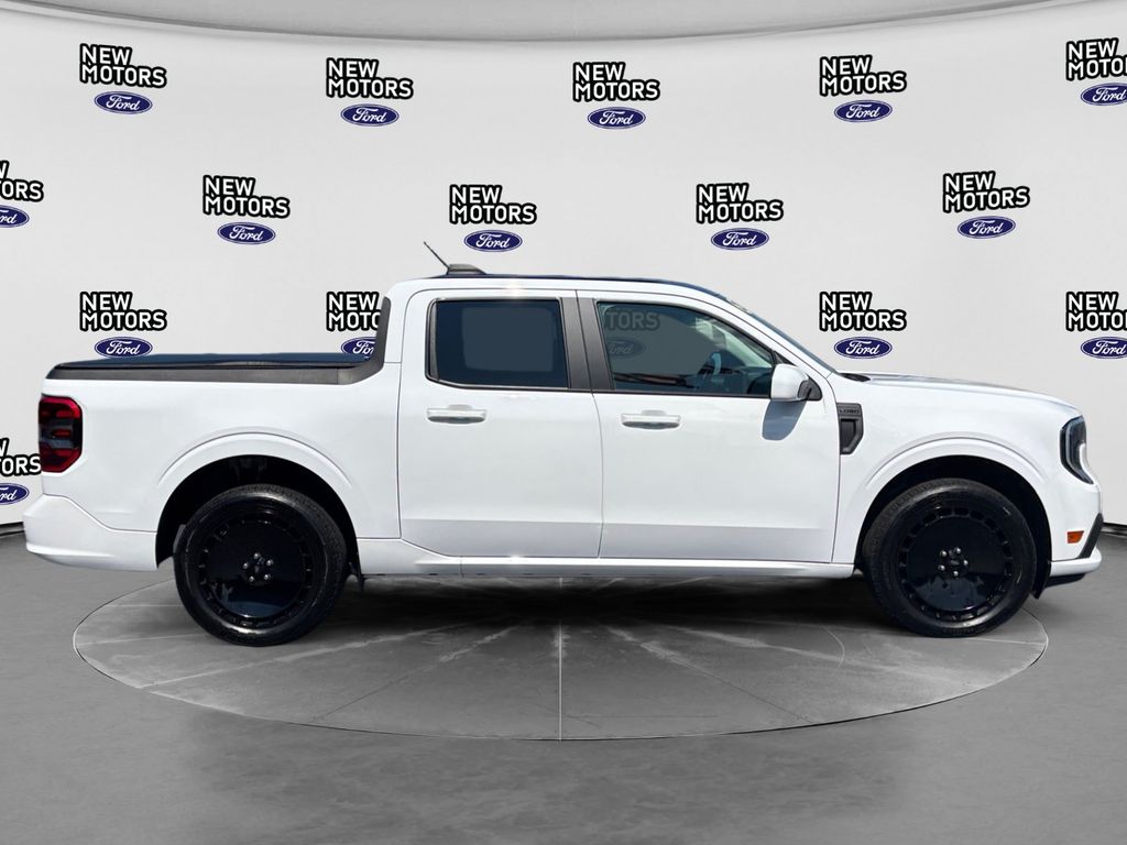 2025 Ford Maverick Lobo Standard Oxford White at New Motors