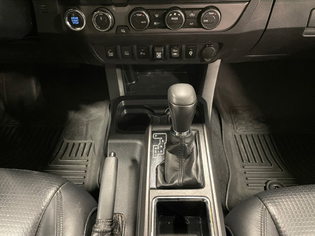 2019 Toyota Tacoma TRD Sport V6 Super White at Auto Express Rt. 8