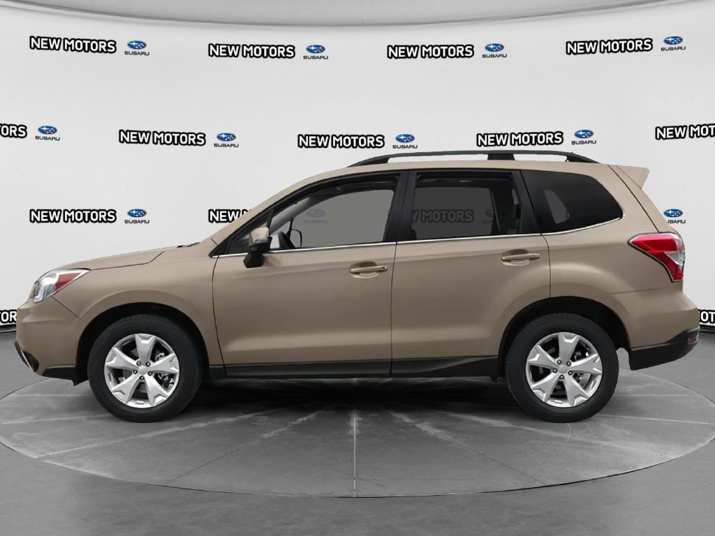 2014 Subaru Forester photo 3 of 10