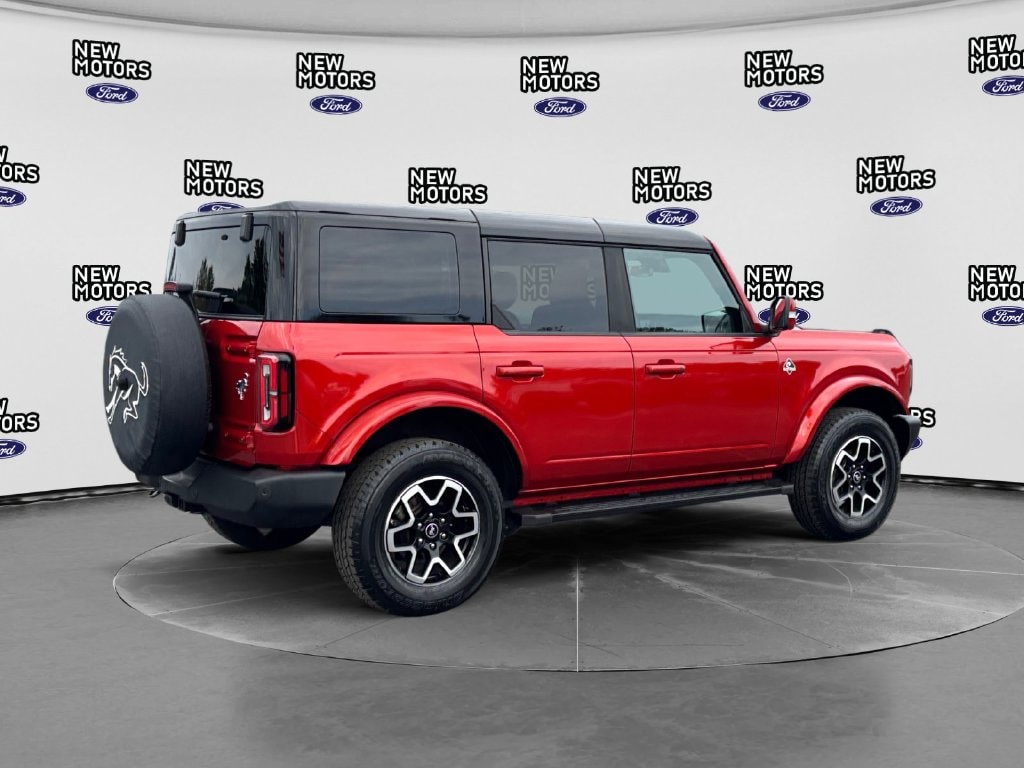 2024 Ford Bronco photo 5 of 16