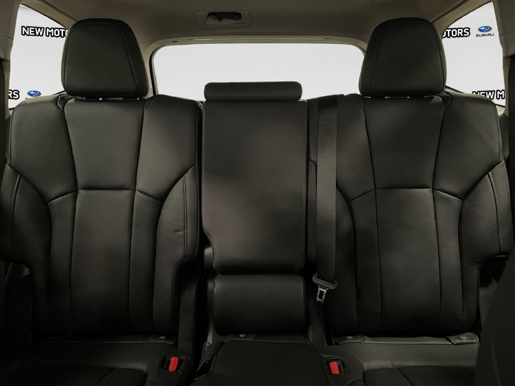 2027 Subaru Ascent photo 16 of 18