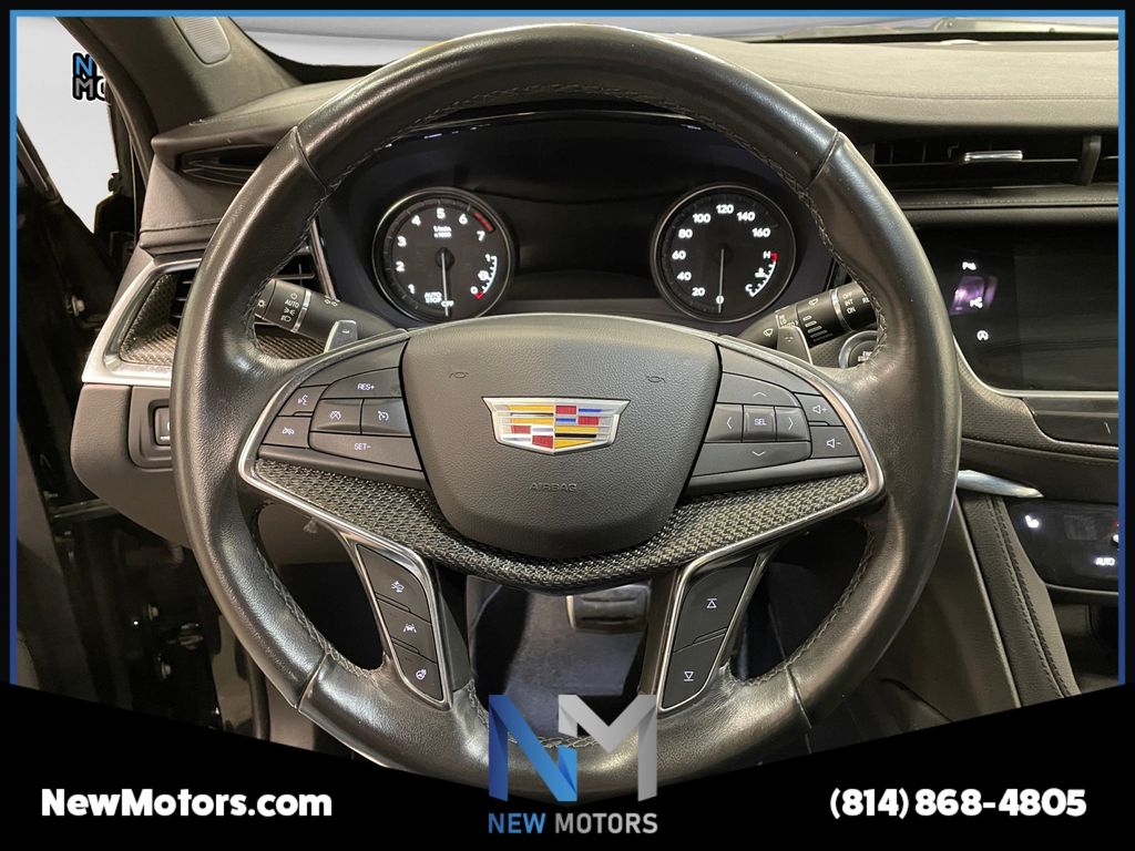 2022 CADILLAC XT5 Sport - 11