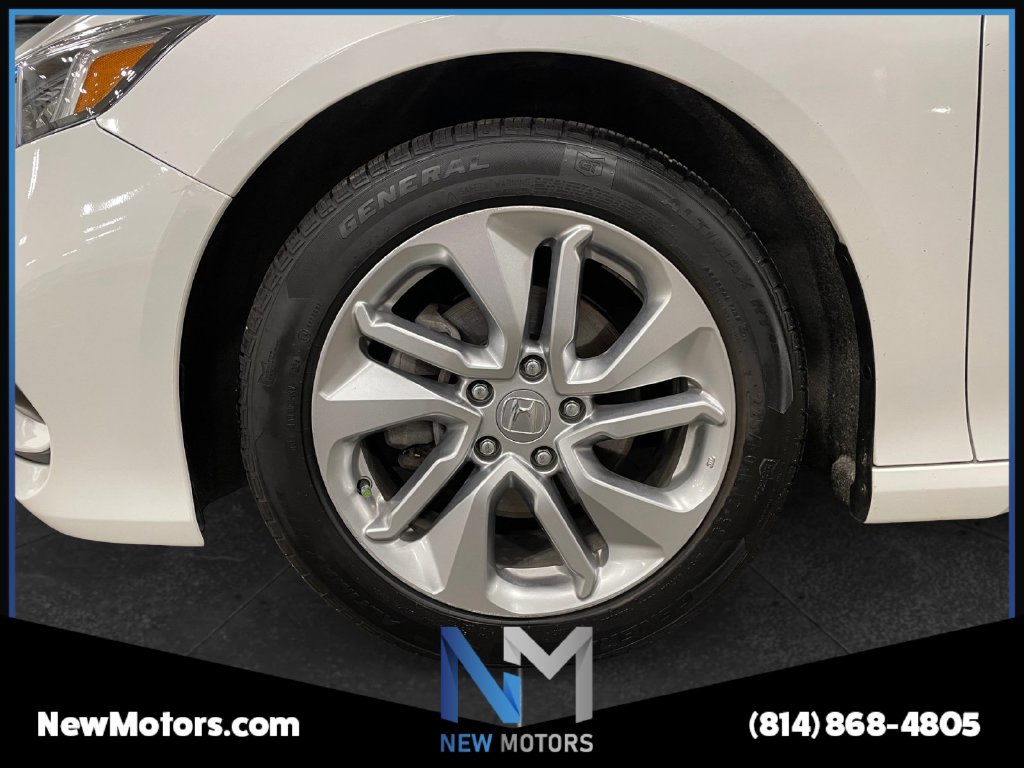 2020 Honda Accord photo 14 of 15