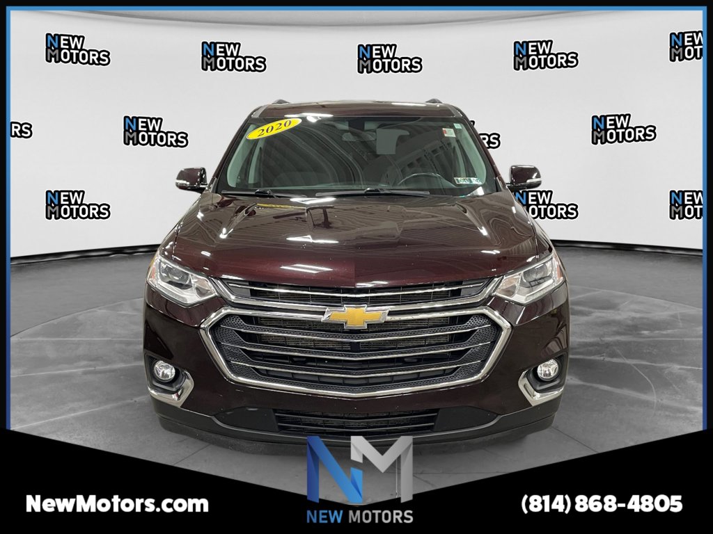 2020 Chevrolet Traverse LT Cloth w/1LT Black Cherry Metallic at Solomon Chevrolet
