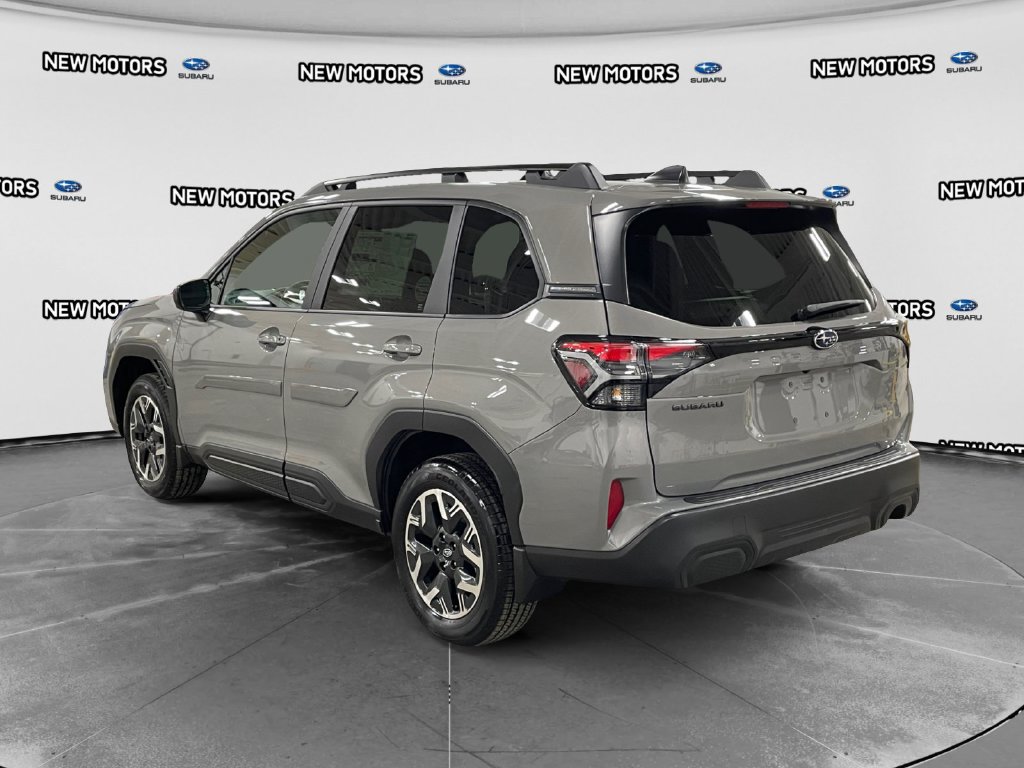 2026 Subaru Forester photo 3 of 18