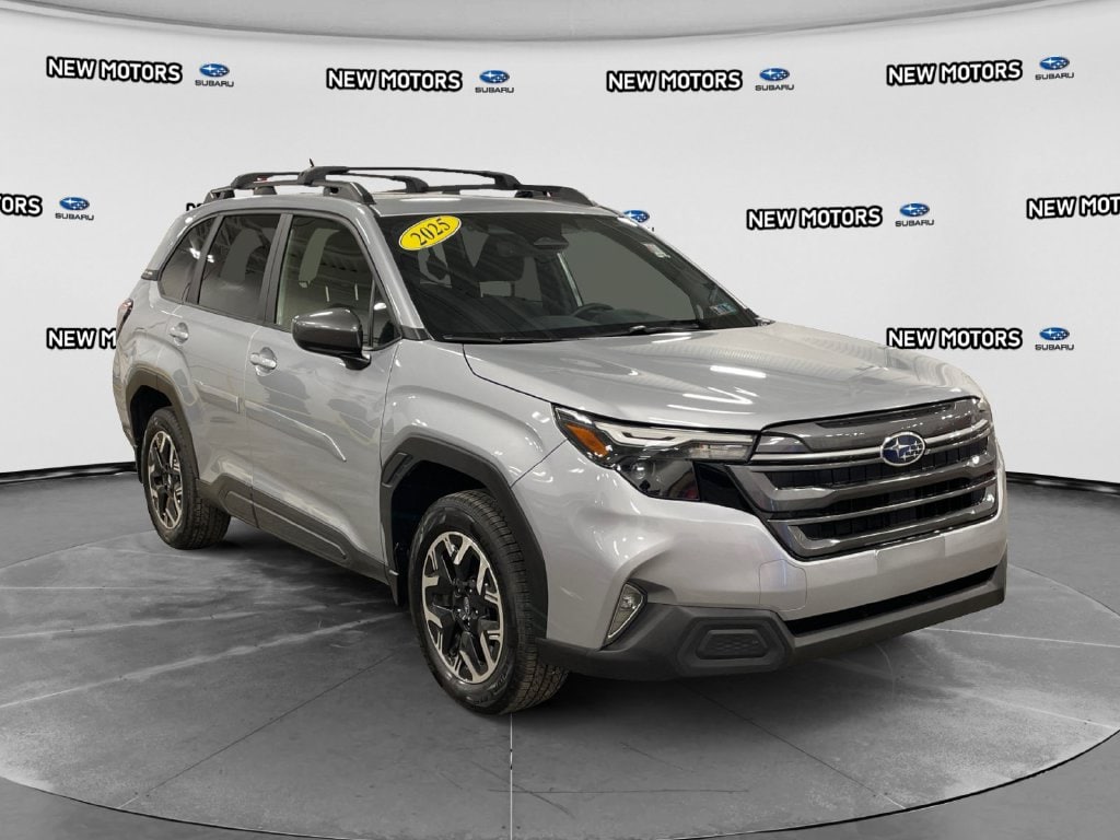 2025 Subaru Forester photo 7 of 17