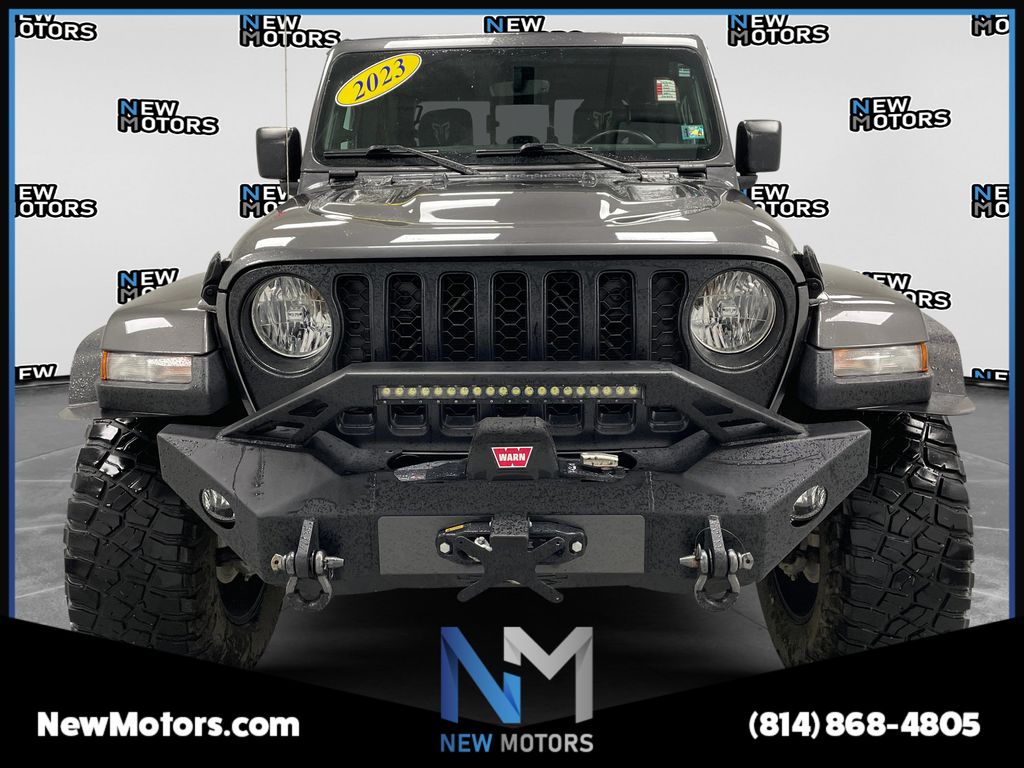 2023 Jeep Gladiator photo 6 of 13