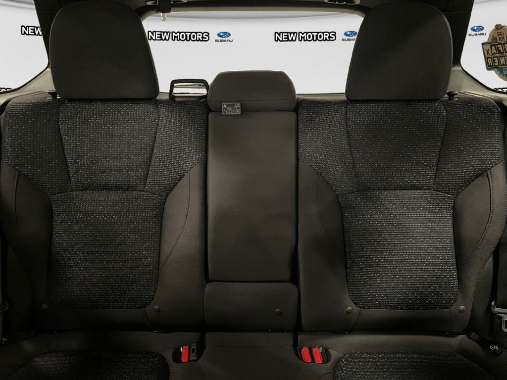 2025 Subaru Forester photo 15 of 18