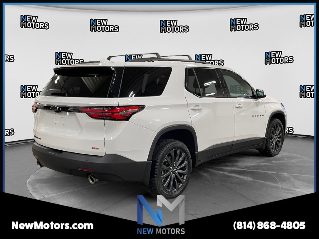 2023 Chevrolet Traverse photo 5 of 17