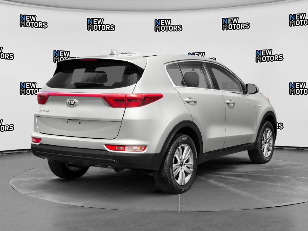 2018 Kia Sportage photo 2 of 10