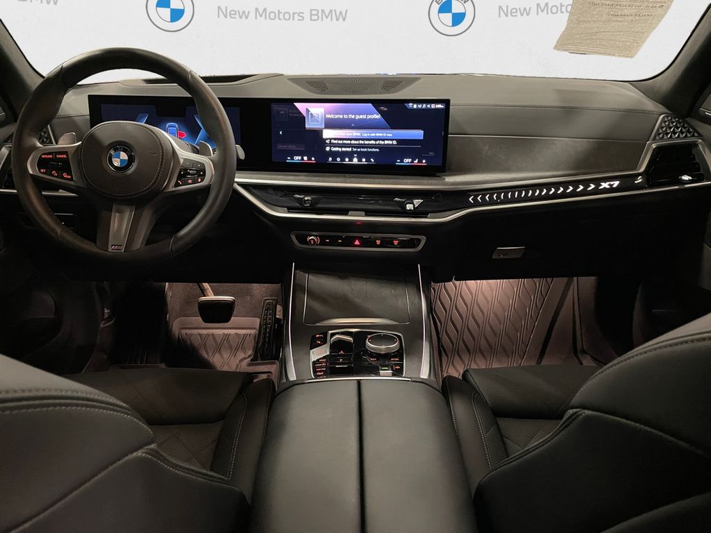 2025 BMW X7 xDrive40i - 9