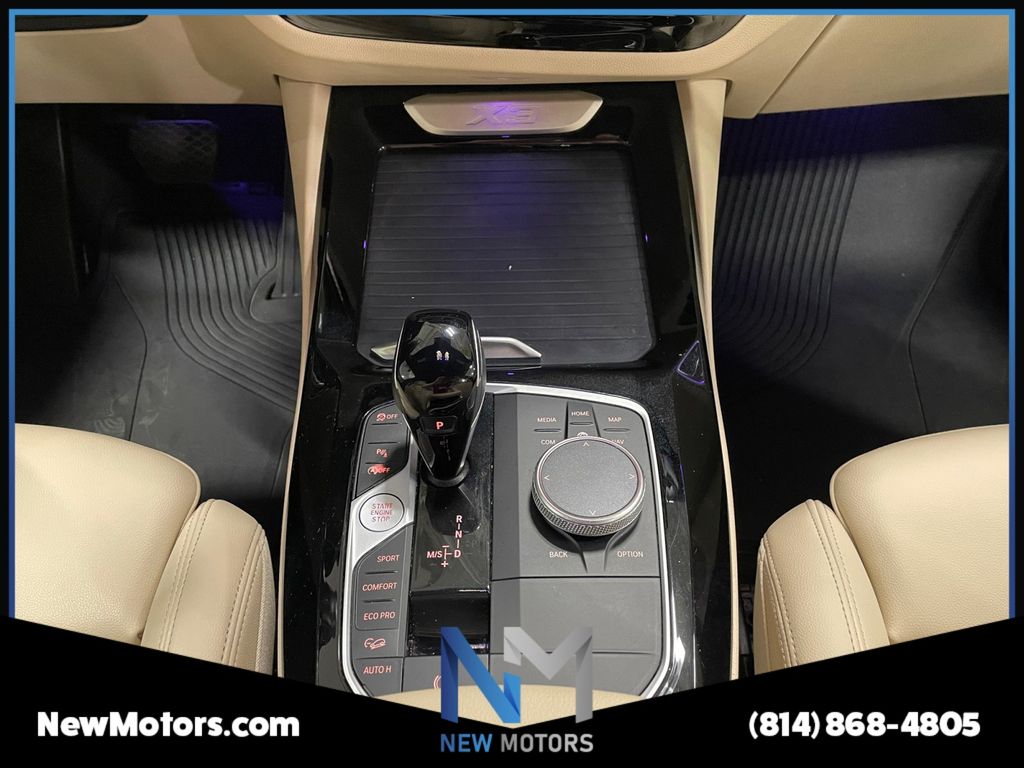 2022 BMW X3 photo 11 of 17