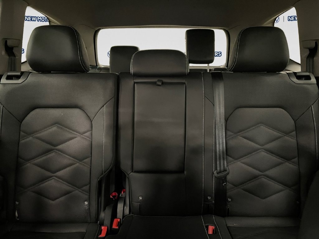 2026 Volkswagen Atlas photo 11 of 13