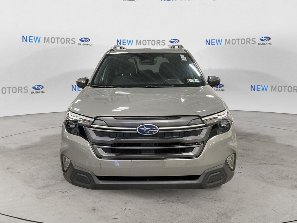 2025 Subaru Forester Premium Pearl at New Motors