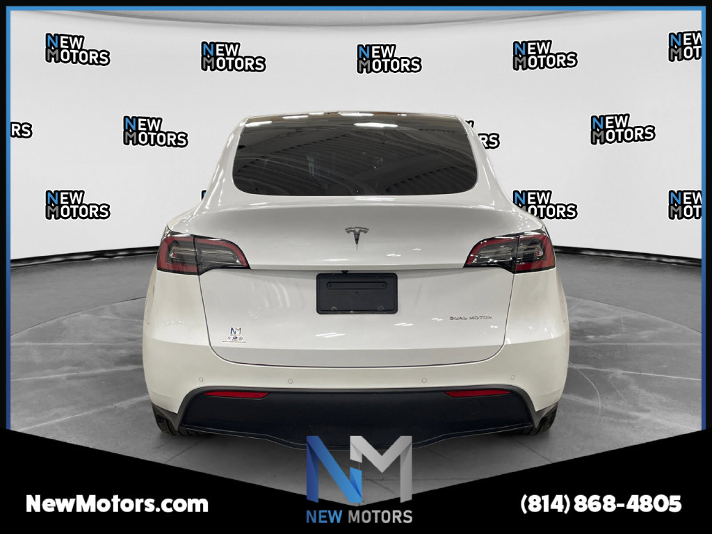 2021 Tesla Model Y photo 4 of 17