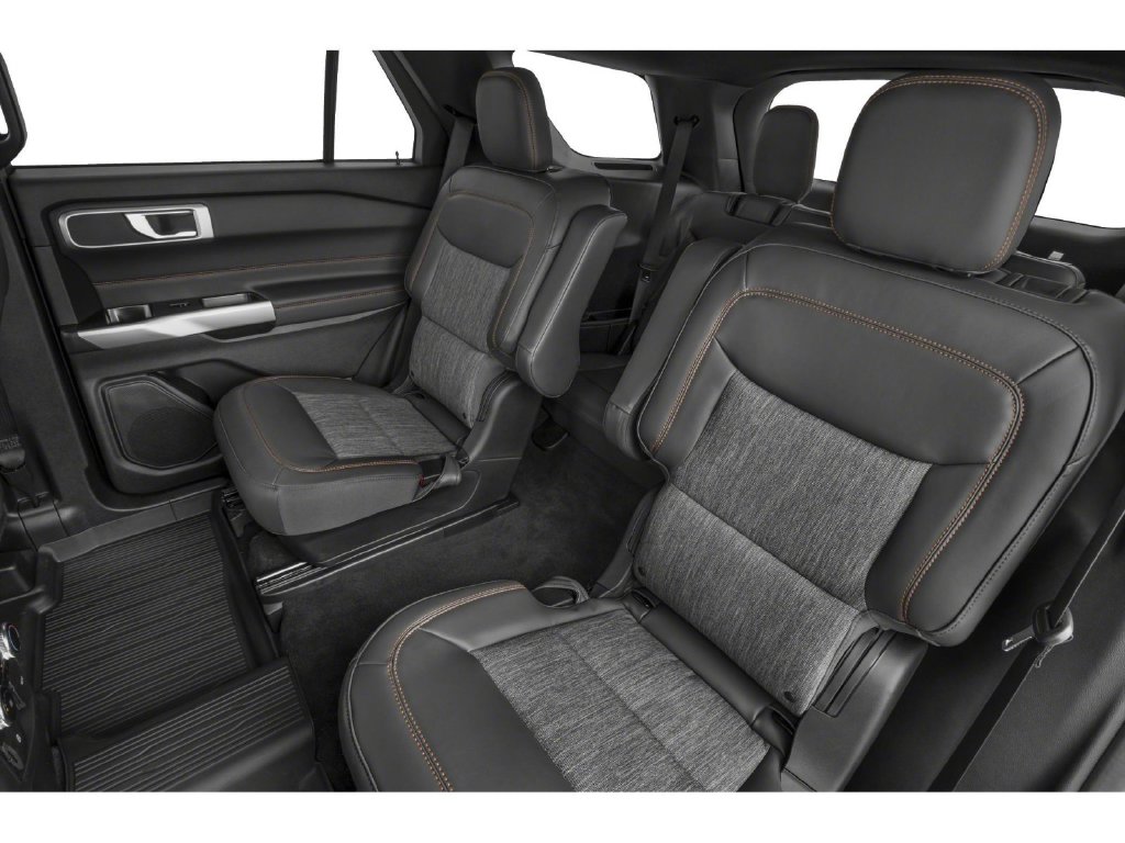 2024 Ford Explorer photo 9 of 12