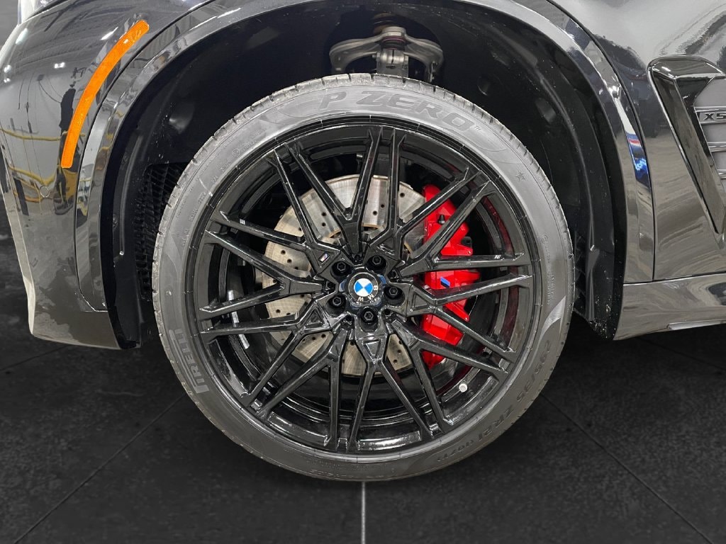 2026 BMW X5 M photo 14 of 15