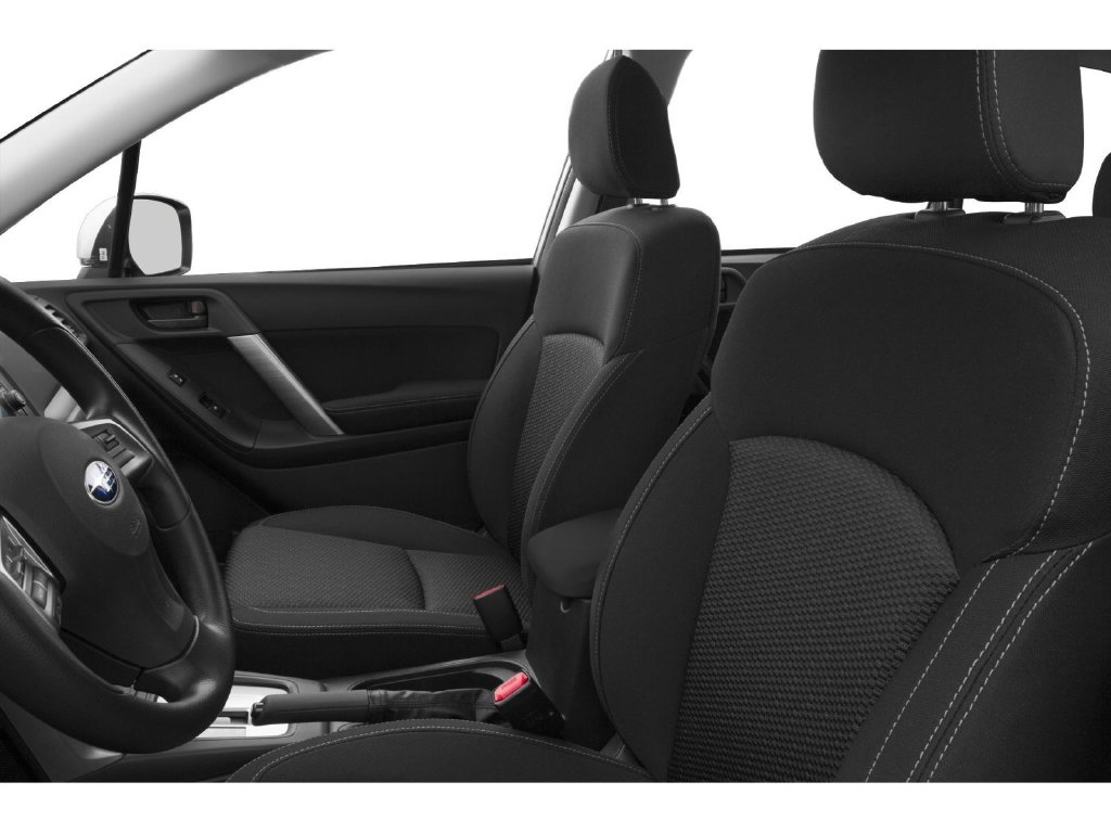 2015 Subaru Forester photo 6 of 10