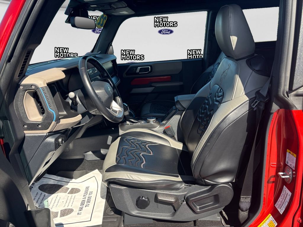 2022 Ford Bronco Outer Banks Advanced Chili Pepper Red at New Motors