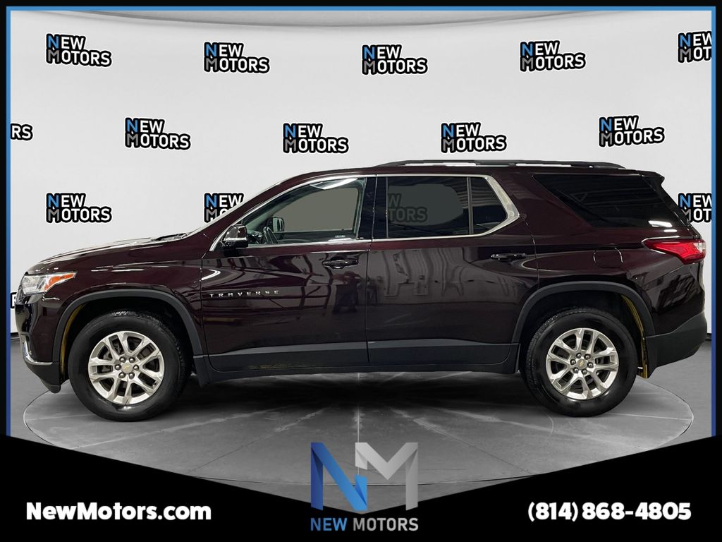 2020 Chevrolet Traverse LT Cloth w/1LT Black Cherry Metallic at Solomon Chevrolet