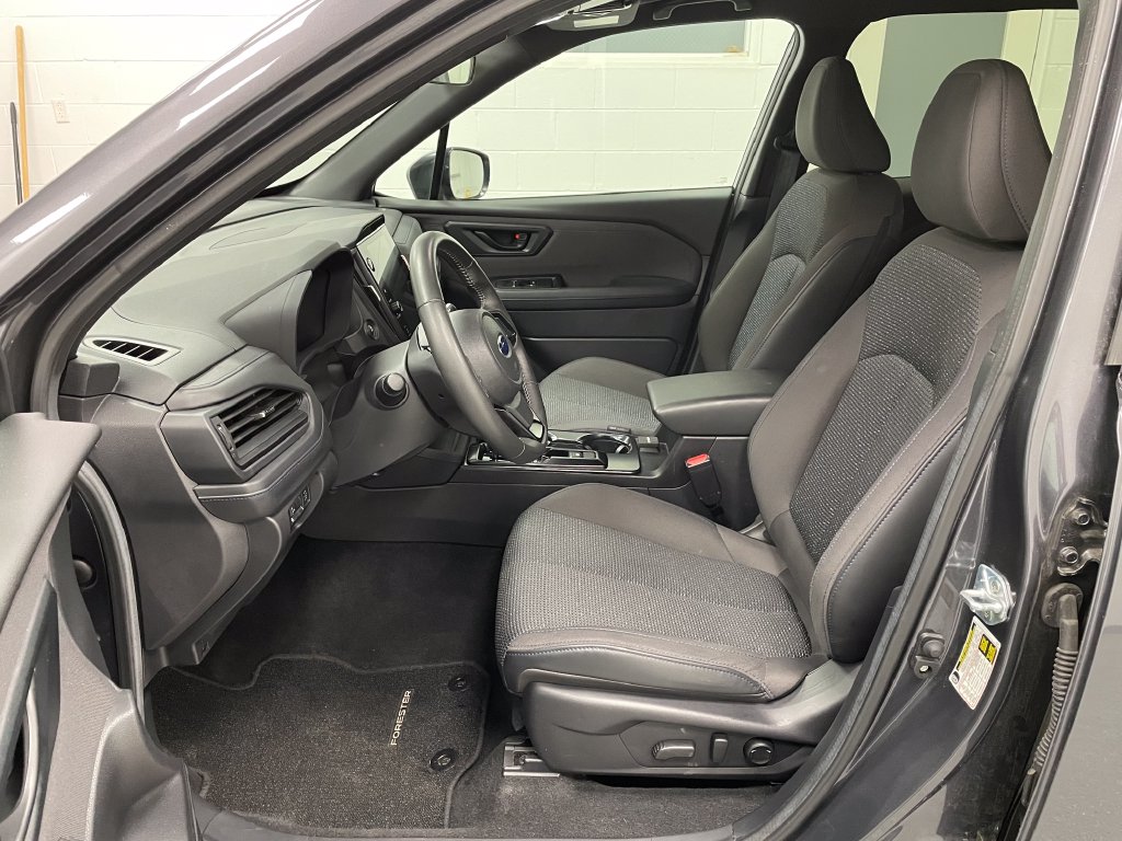 2026 Subaru Forester photo 6 of 15