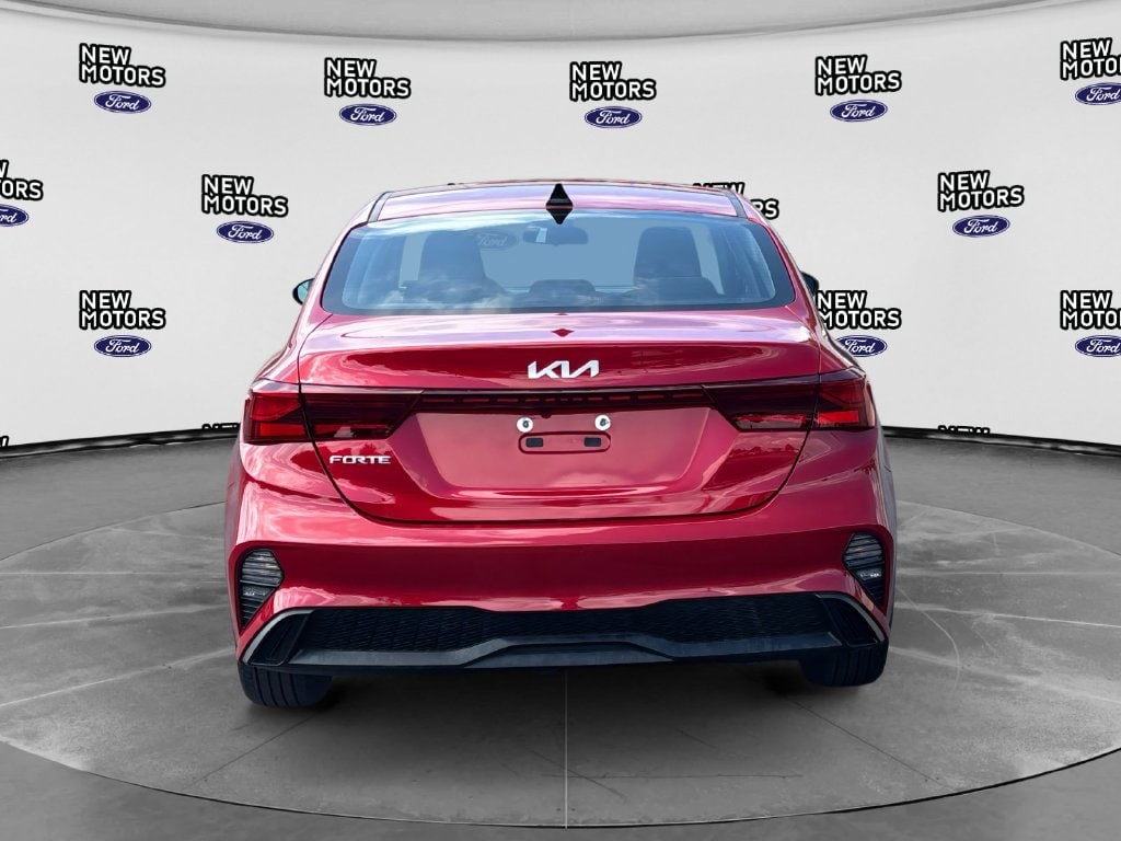 2023 Kia Forte photo 4 of 16