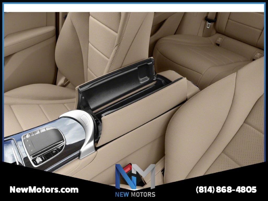2021 Mercedes-Benz GLC 300 photo 9 of 10