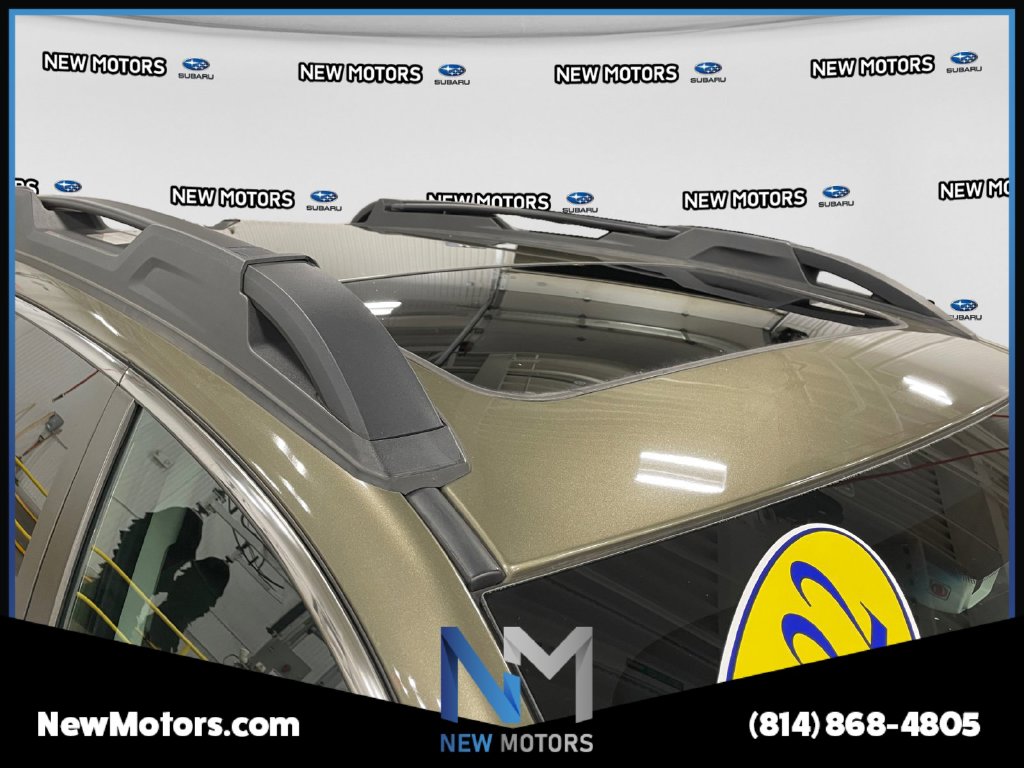 2022 Subaru Outback photo 17 of 18