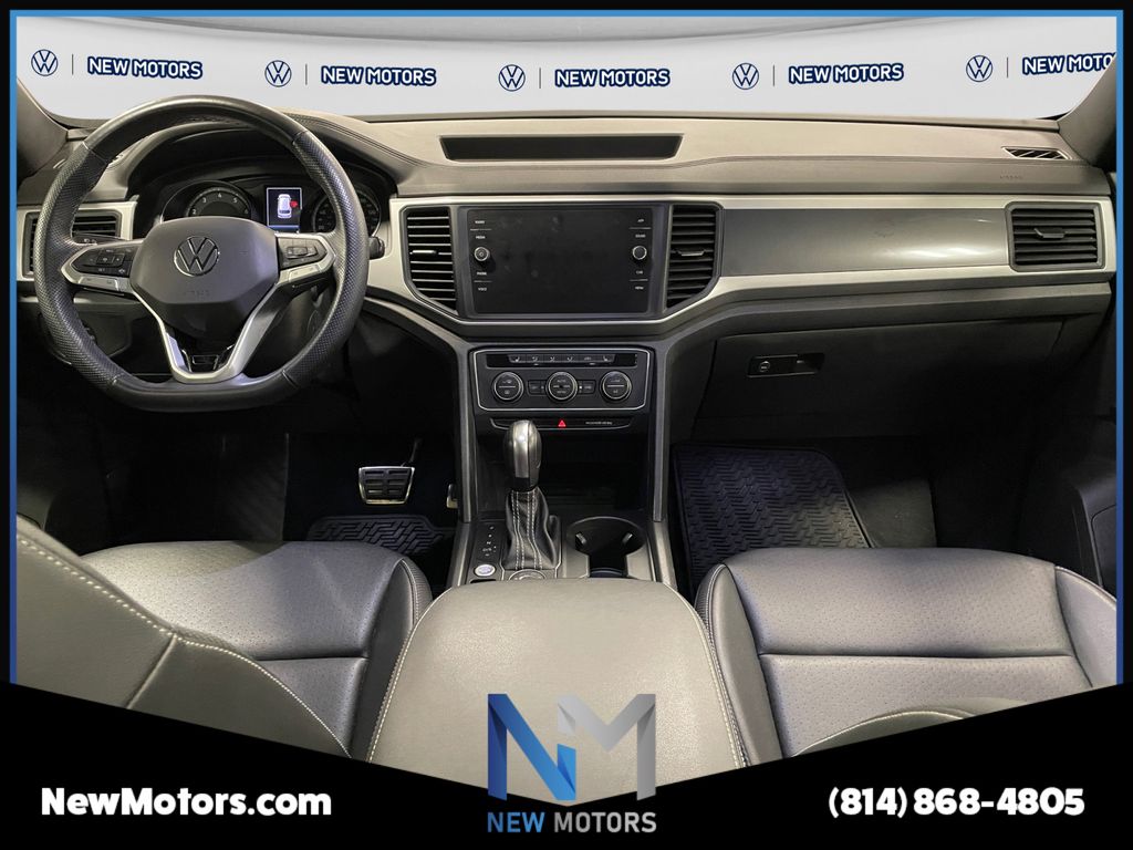 2021 Volkswagen Atlas Cross Sport 3.6L V6 SE w/Technology R-Line 4MOTION Pyrite Silver at New Motors