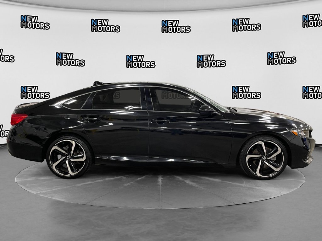 2021 Honda Accord photo 6 of 15