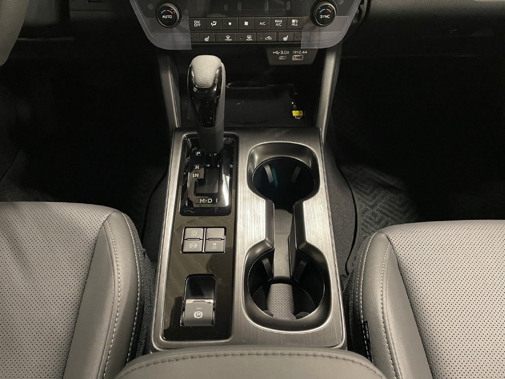 2026 Subaru Outback photo 14 of 19