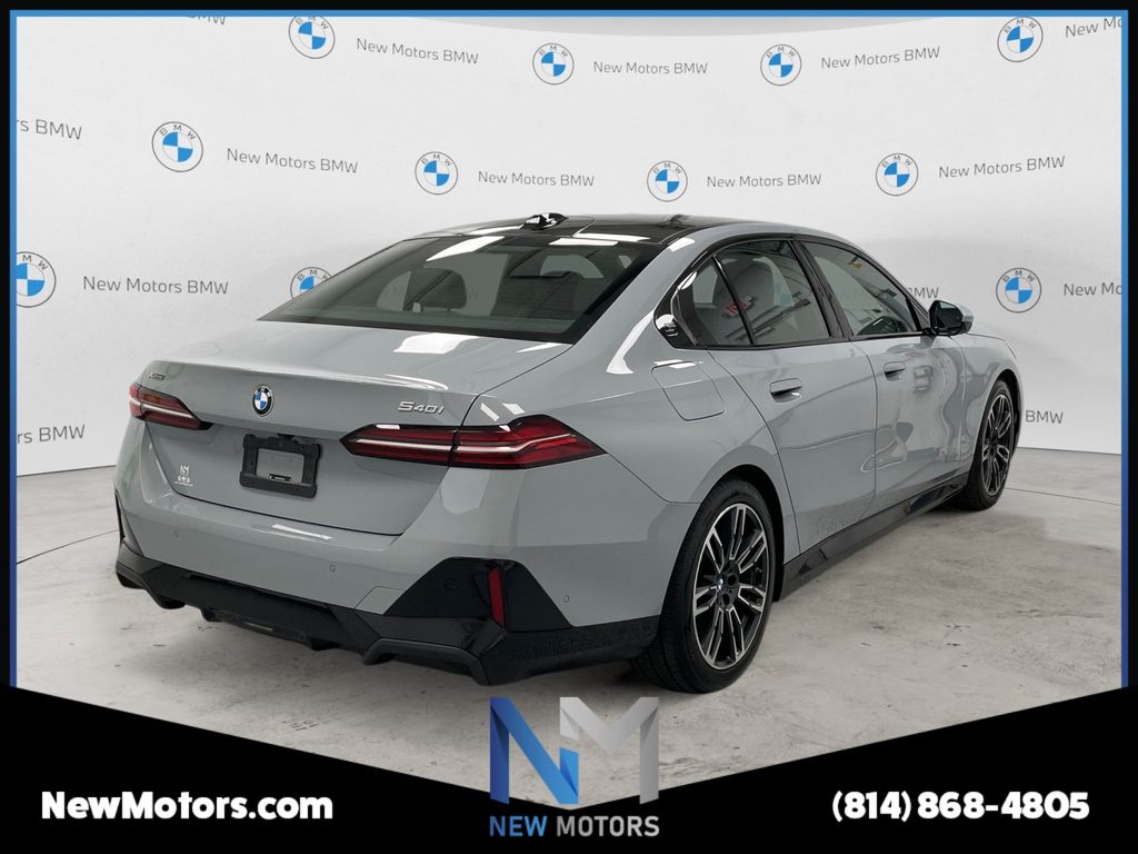 2024 BMW 540i xDrive - 3